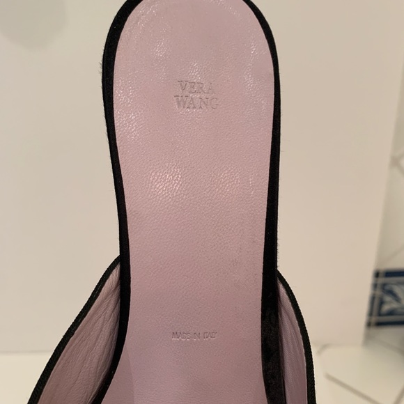 Vera Wang Black Buckle Slip On Heels Size EUR 40 - Picture 6 of 8